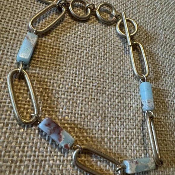 Plunder Gold and Mint Green Gemstone Bracelet - Picture 4 of 5